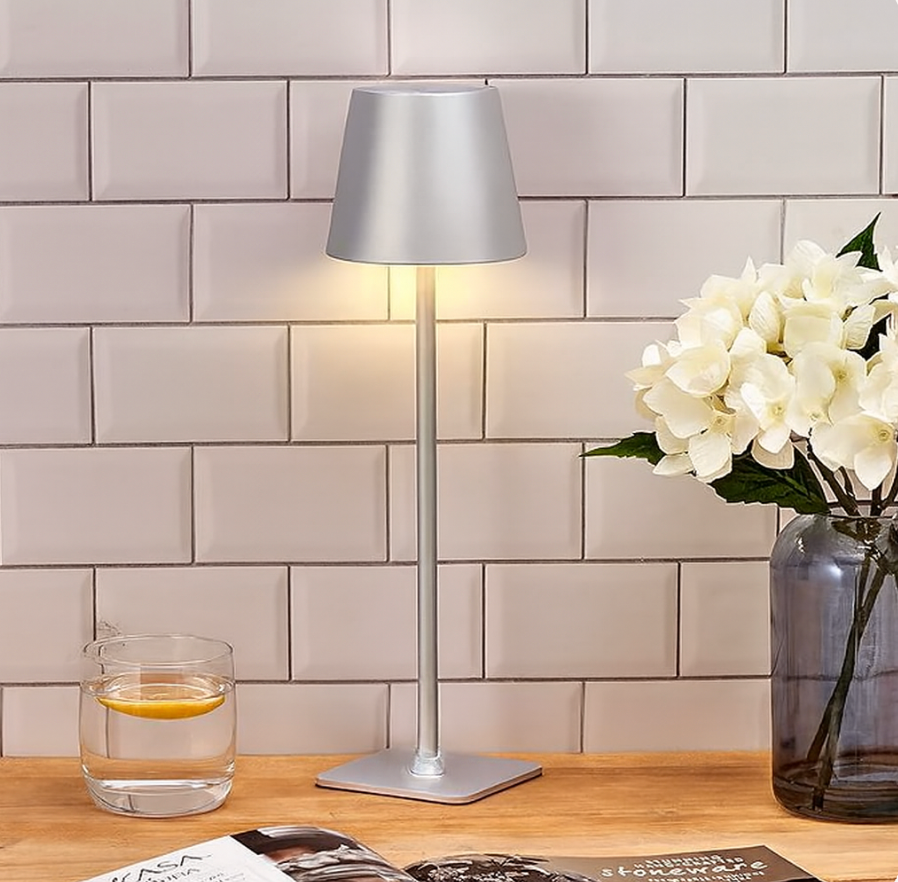 Elegancka lampa stołowa LED bezprzewodowa, nordycki design, przenośne oświetlenie dekoracyjne do domu.