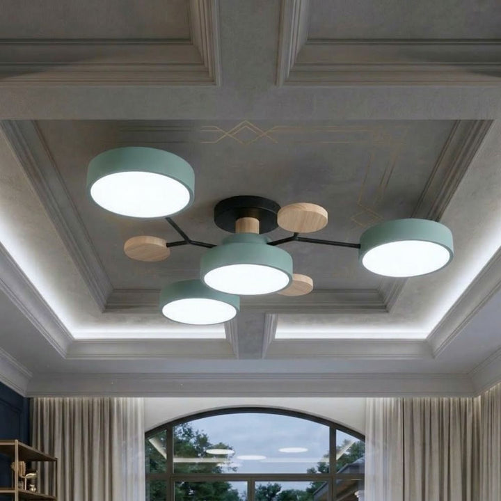 Designerska lampa sufitowa LED do salonu, z akcentem ręcznego wykonania.