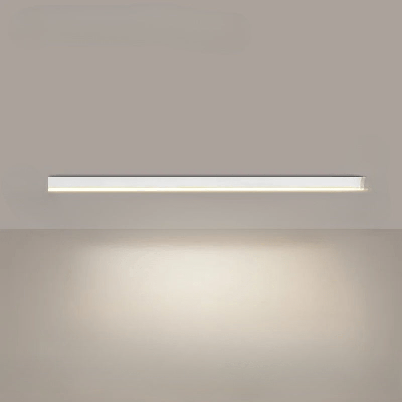 Lampa sufitowa LED czarna, minimalistyczna, zapewniająca jasne oświetlenie.