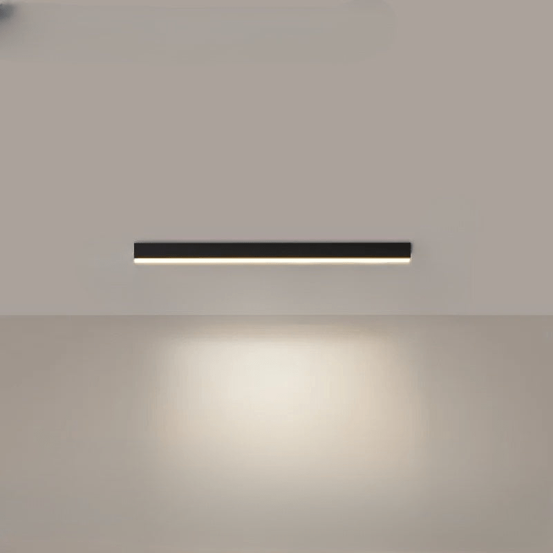 Elegancka złota lampa sufitowa LED, designerski akcent w nowoczesnej sypialni.