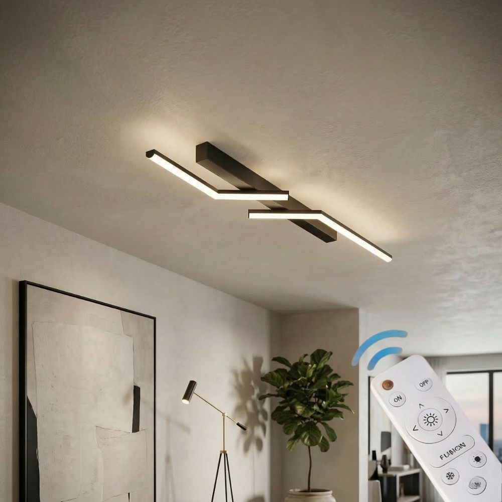 Czarna lampa sufitowa LED liniowa, minimalistyczna, do loftu lub apartamentu.
