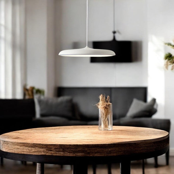 Lampa sufitowa LED nowoczesna, okrągła, styl skandynawski, doskonała do pokoju dziennego.
