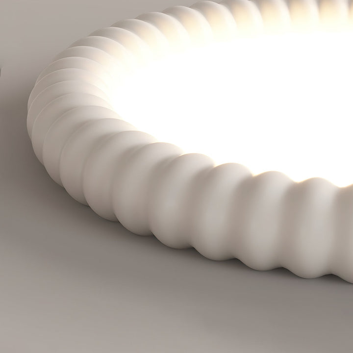 Metalowa lampa sufitowa z akrylowym dyfuzorem, miękkie światło do nowoczesnych wnętrz.