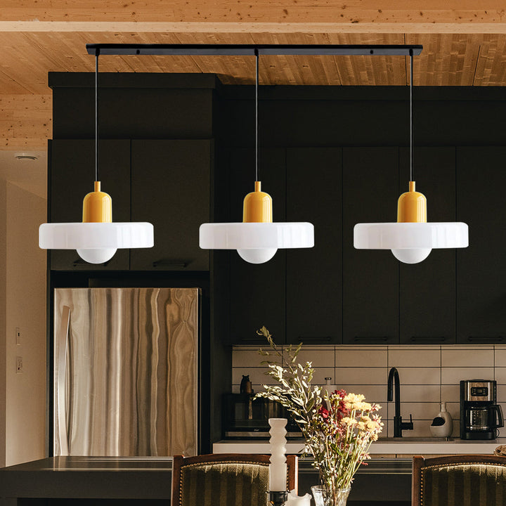 Lampa wisząca nowoczesna, szklane klosze. Oświetlenie dekoracyjne.