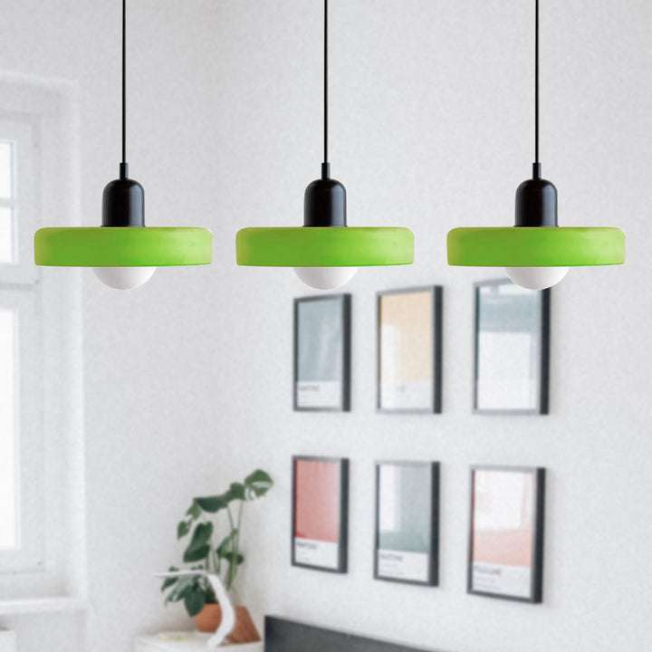 Oświetlenie kuchni, nowoczesna lampa z 3 kloszami. Regulowana wysokość.