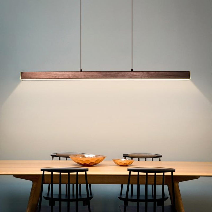 Metalowa lampa wisząca LED liniowa. Nowoczesne, eleganckie oświetlenie sufitowe do wnętrz.