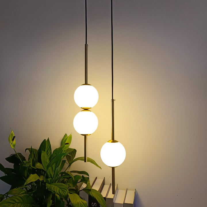 Minimalistyczna lampa wisząca do sypialni, czarne wykończenie, stylowa dekoracja LED, nowoczesna.