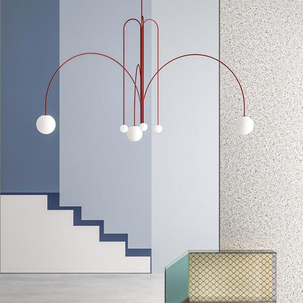 Lampa sufitowa dekoracyjna, nowoczesny design, idealna do luksusowego oświetlenia wnętrz.