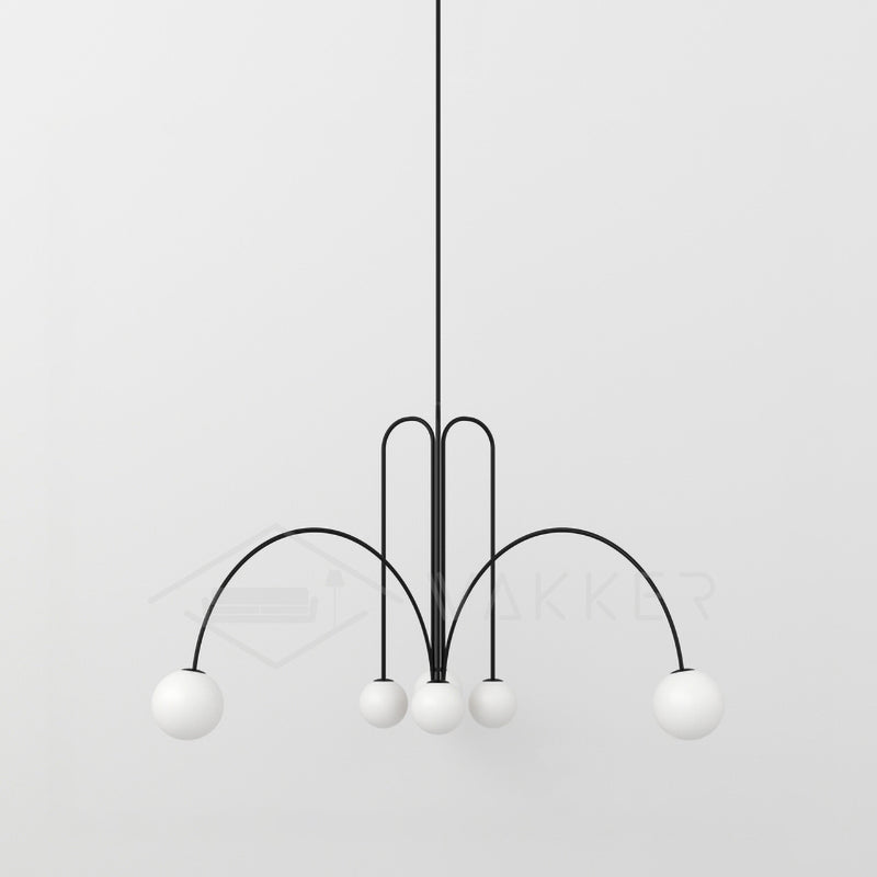 Designerska lampa wisząca, metalowa konstrukcja, idealne oświetlenie dekoracyjne do sypialni.