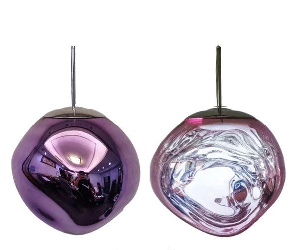 Przezroczysta lampa wisząca ze szkła, nowoczesny design. Oświetlenie do wnętrz biura i domu.