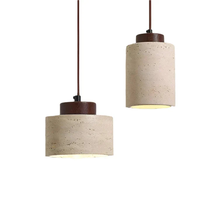 Elegancka lampa sufitowa wisząca, skandynawski design oświetlający nowoczesny salon.