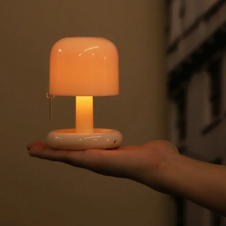 Przenośna lampka LED grzybek na biurko. Zasilanie USB, do każdego wnętrza, buduje nastrój.