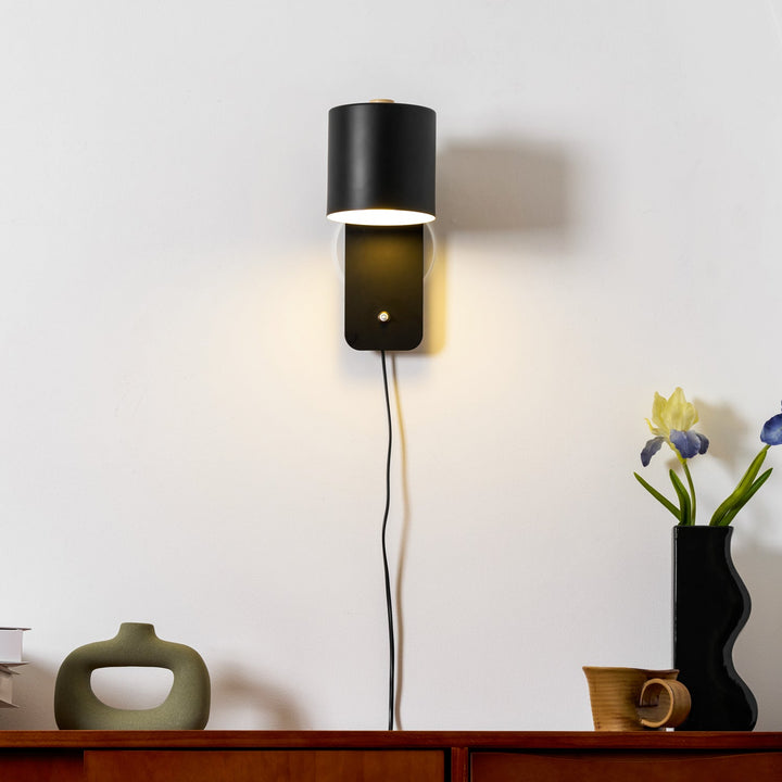 Lampa ścienna dekoracyjna, obrotowa, do salonu, minimalistyczna.