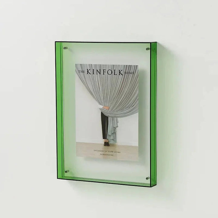Wysokiej jakości akrylowa ramka na zdjęcia, z efektem unoszenia, do montażu na ścianie. Nowoczesny design.