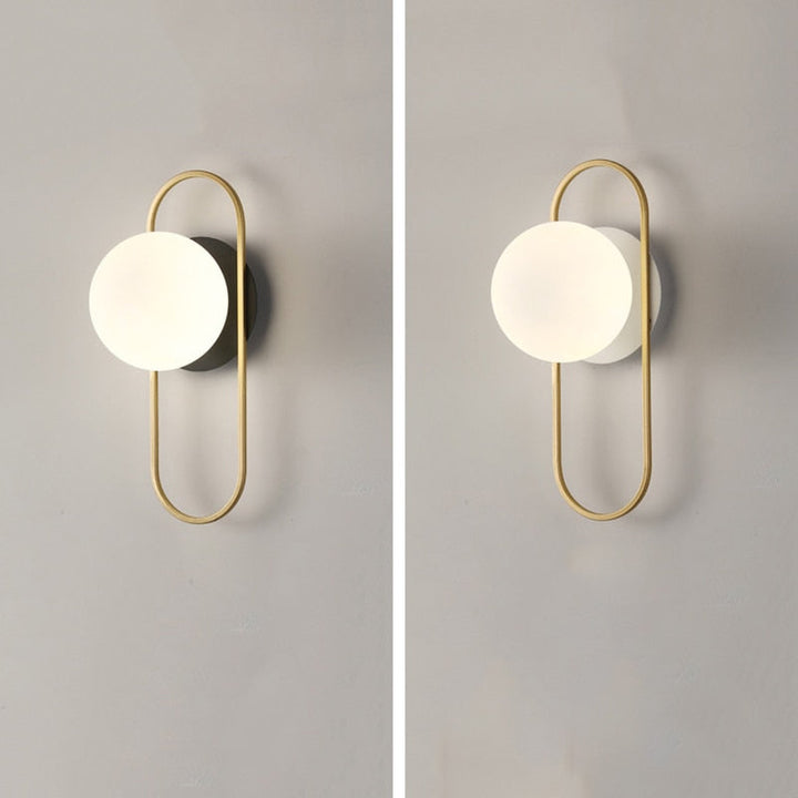 Minimalistyczna lampa ścienna LED do sypialni. Skandynawski kinkiet w kolorze czarnym lub złotym.