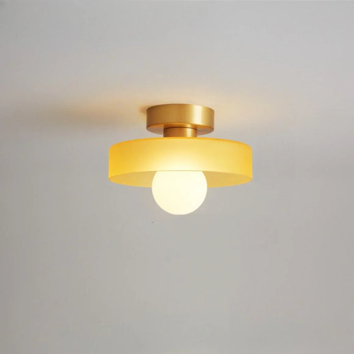 Nowoczesna, kolorowa lampa sufitowa. Skandynawskie oświetlenie do salonu, sypialni i wnętrz domu.
