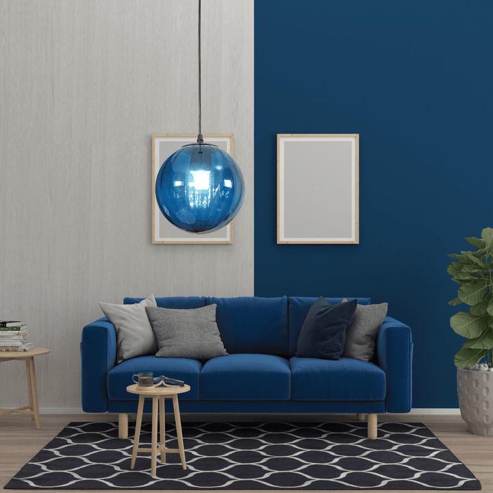 Oświetlenie sufitowe: szklana lampa wisząca, nowoczesny design do sypialni lub jadalni.