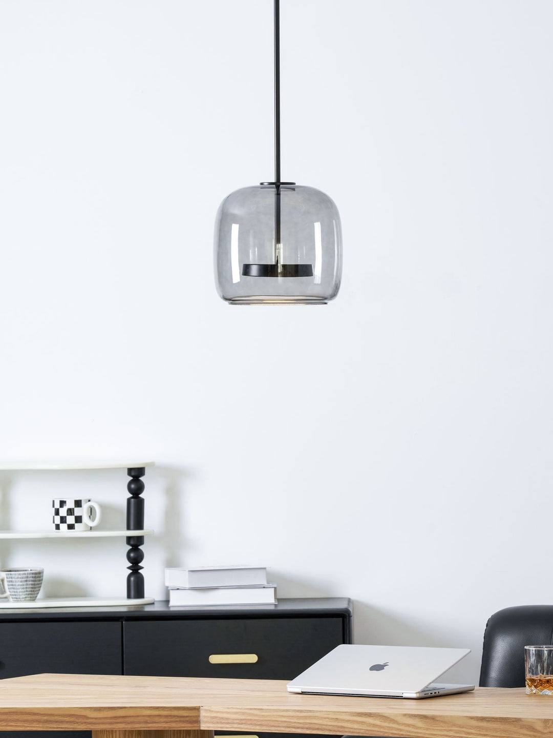 Lampa wisząca LED, szklana, złota, industrialna, designerska, do nowoczesnego loftu.