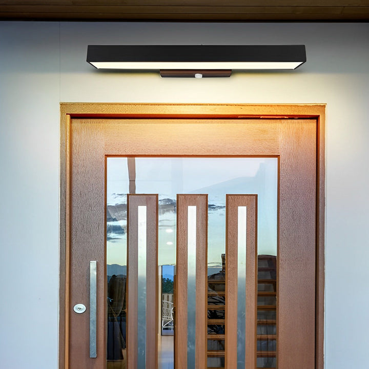 Nowoczesna zewnętrzna lampa ścienna LED. Stylowe oświetlenie elewacji i ogrodu.