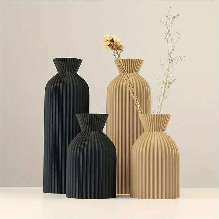 Nowoczesny, elegancki wazon ceramiczny, idealna dekoracja do salonu, biura. Modna ozdoba wnętrza.