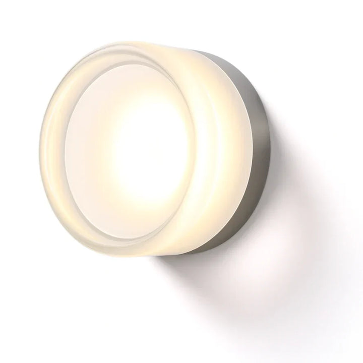 Skandynawski kinkiet LED, designerska lampa ścienna do dekoracji salonu. Tworzy ciepły nastrój.