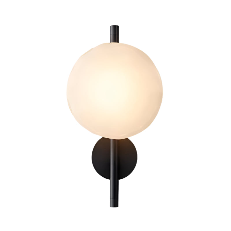 Okrągła lampa ścienna LED, minimalistyczna, teksturowana, do sypialni.