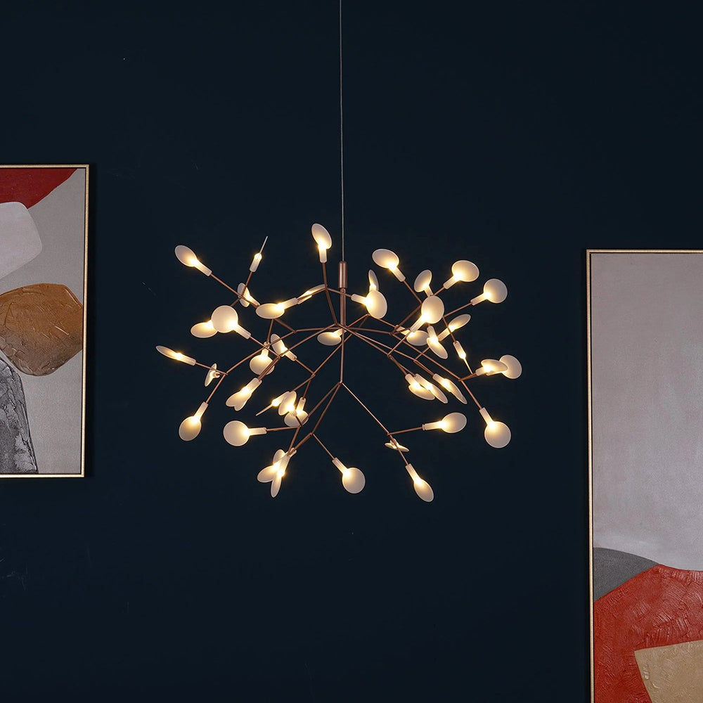 Lampa sufitowa Sputnik Firefly. Designerskie oświetlenie LED, złota, do nowoczesnego wnętrza.