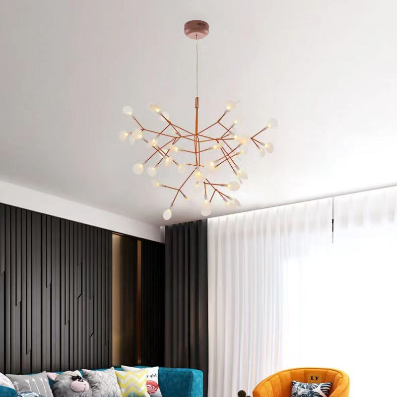 Lampa sufitowa Sputnik Firefly LED. Designerska, czarna lampa do jadalni lub nowoczesnego salonu.