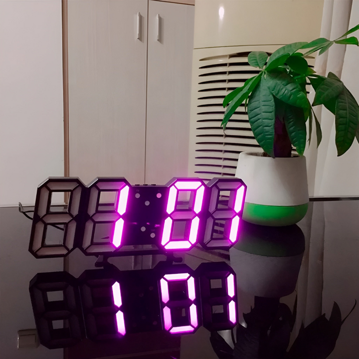 Jasny zegar ścienny LED, cyfrowy wyświetlacz 3D, nowoczesny design, łatwy odczyt.