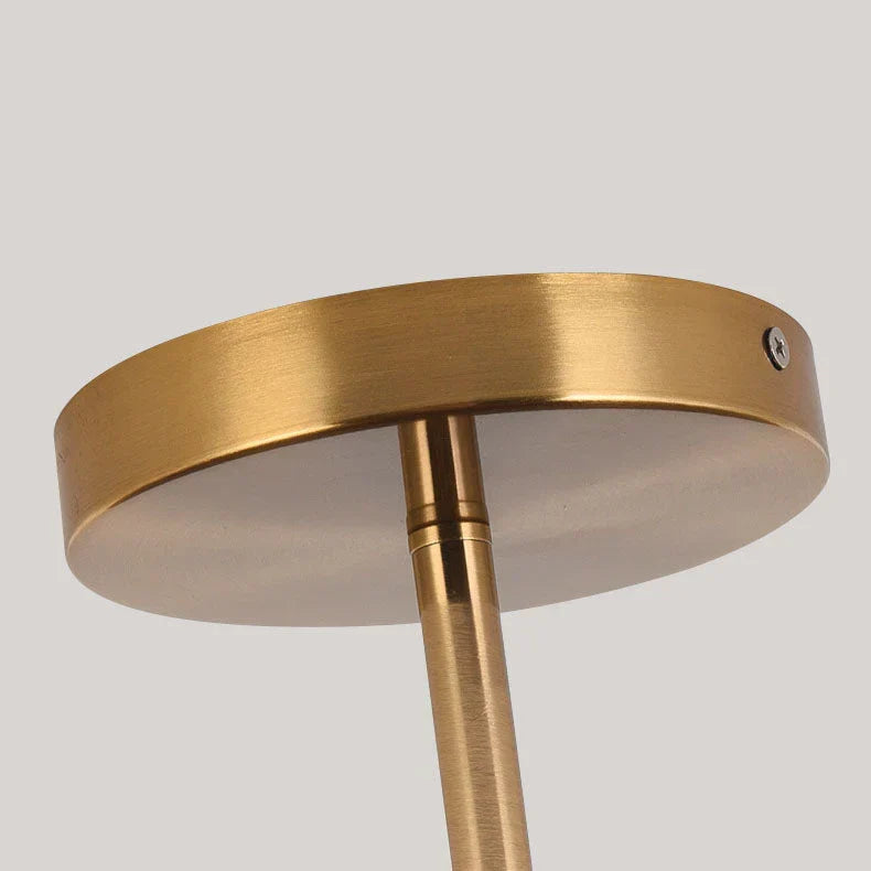 Minimalistyczna lampa sufitowa LED do salonu, styl skandynawski. Okrągła, półwpuszczana, naturalne drewno.