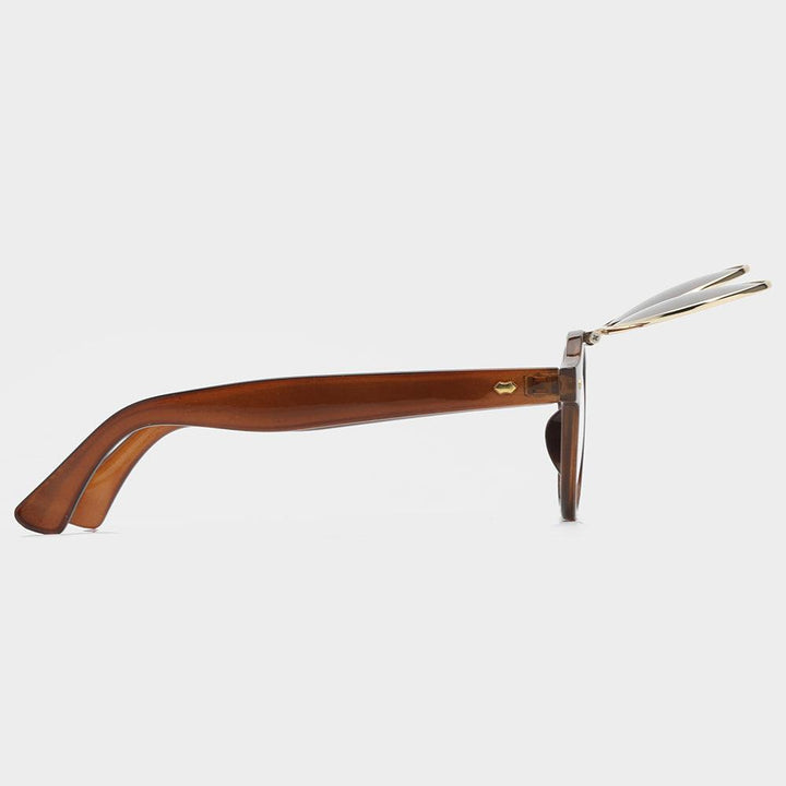 Nowoczesne okulary z podwójną soczewką UV400, idealne na słońce.