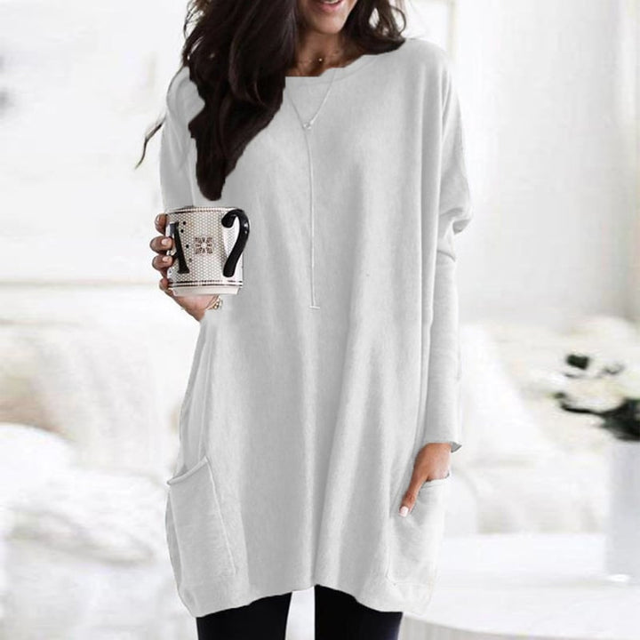 Elegancki sweter damski o luźnym kroju z dzianiny