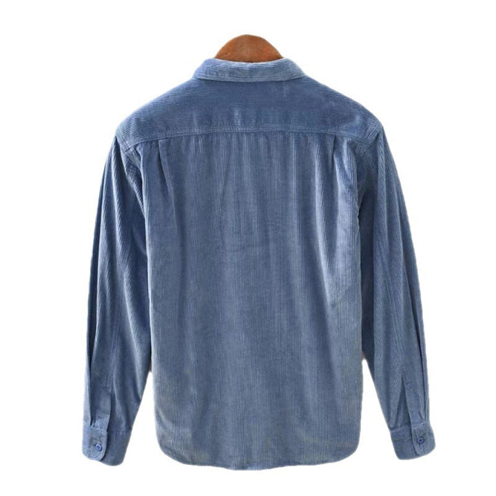 Męska koszula wierzchnia overshirt w stylizacji z szarymi spodniami