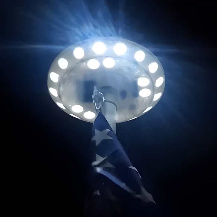 Solarna lampa LED do masztu flagowego 700 lumenów w opakowaniu