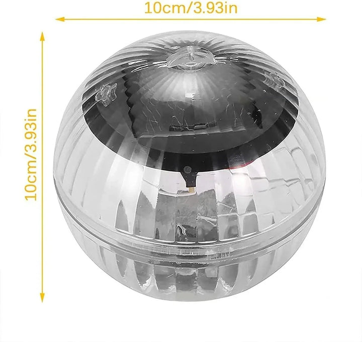 Ekologiczna, wodoodporna lampa solarna LED, pływająca w stawie, dekorująca ogród nastrojowym światłem.