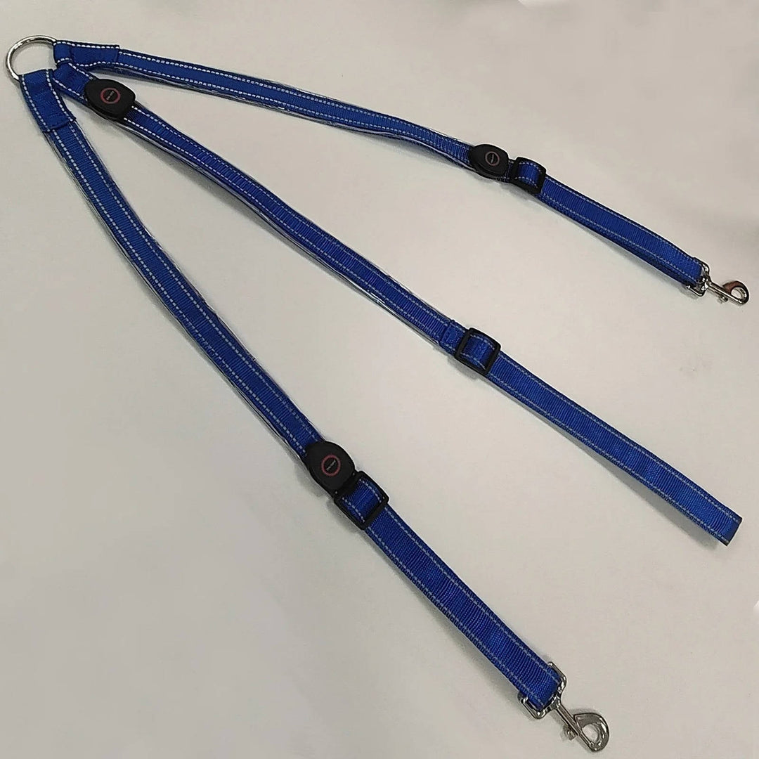 Wodoodporny pas LED dla konia, idealny na jazdę w każdych warunkach pogodowych. Zapewnia bezpieczeństwo i widoczność.