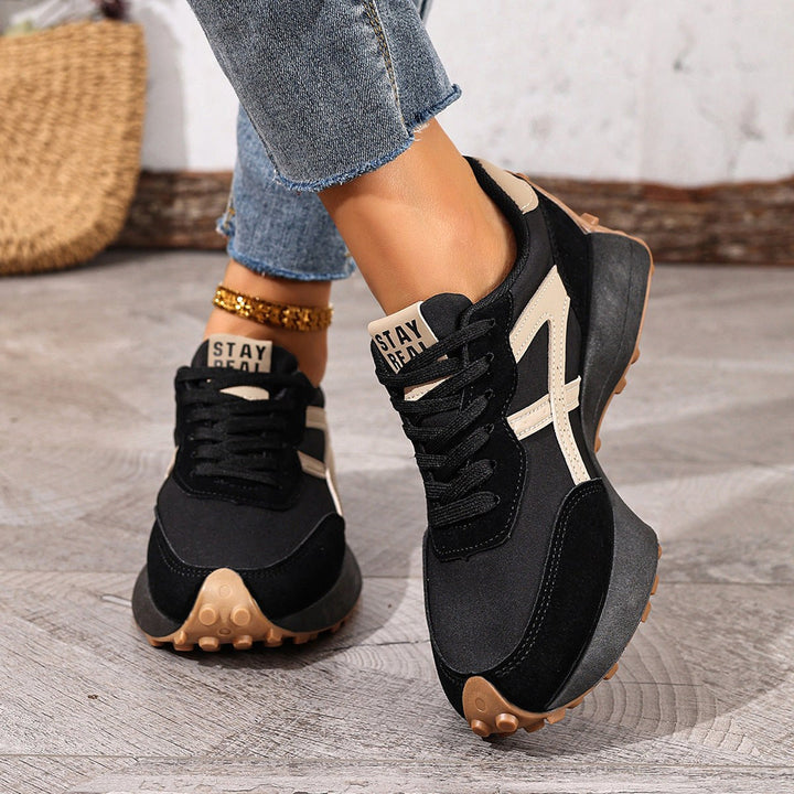 Damskie czarne sneakersy ortopedyczne Petra z amortyzacją