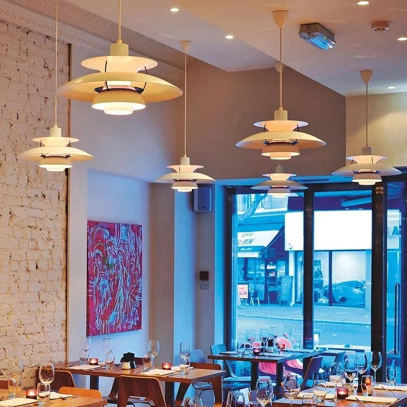 Oświetlenie sufitowe LED, plafon do salonu i sypialni, nowoczesny design.