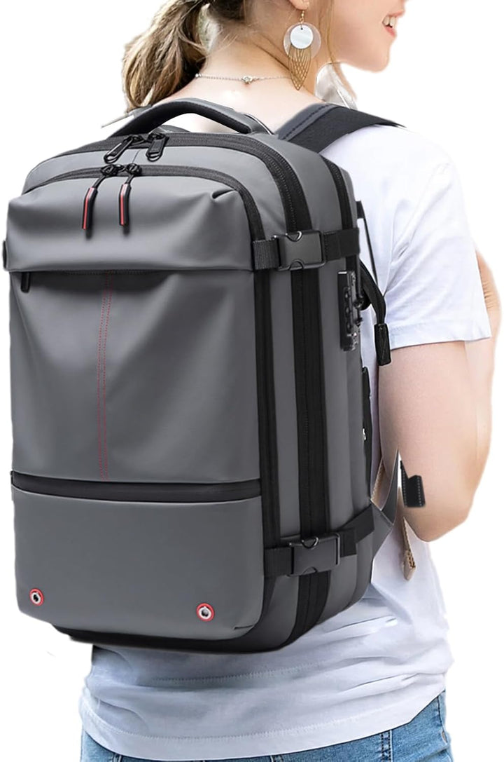 Ergonomiczny plecak podróżny 60L, wodoodporny, z wentylowanymi plecami, na turystykę i biznes.
