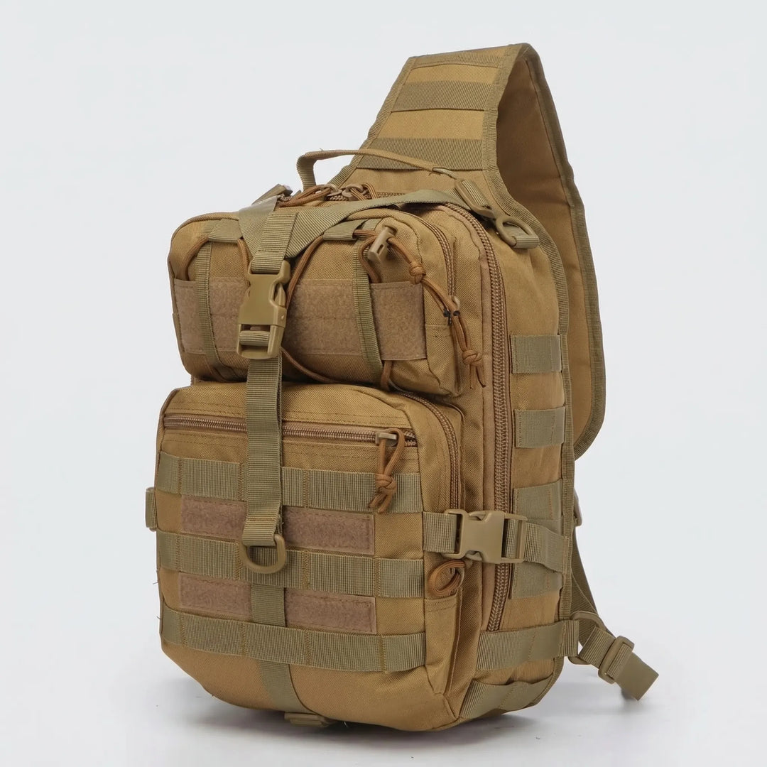 Detal wytrzymałego zamka plecaka Strikepak, ruksak taktyczny, solidny na outdoor.