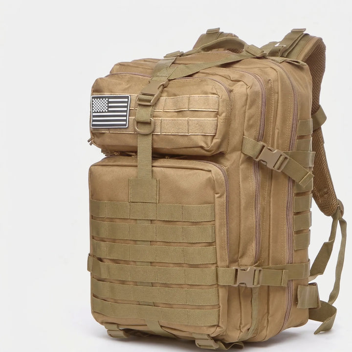Militarny plecak taktyczny, wodoodporny, z systemem MOLLE, do działań w terenie i survivalu.
