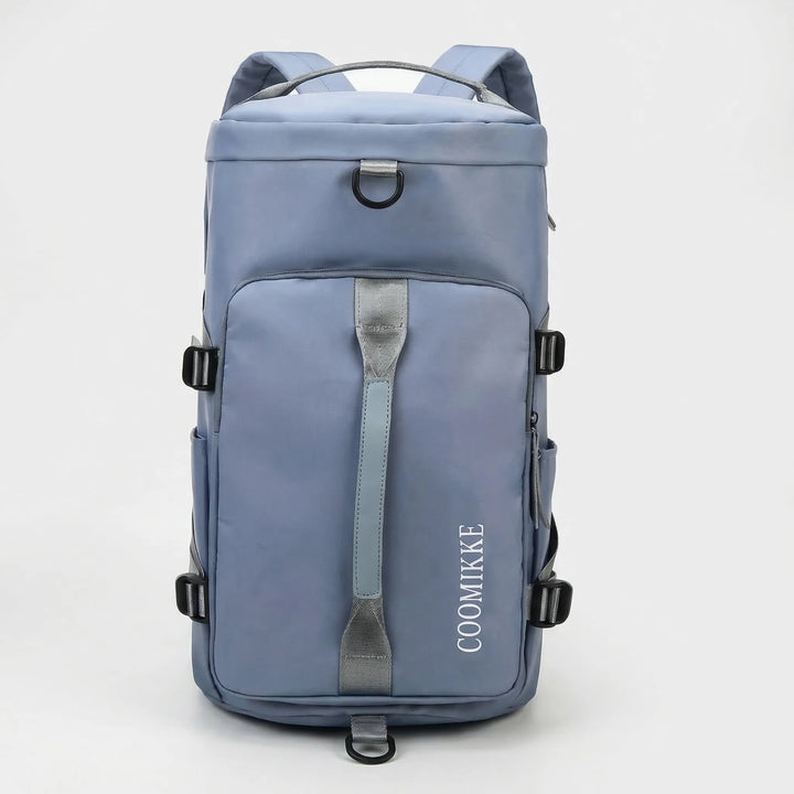 Detale plecaka turystycznego sportowego, wodoodporny materiał, z komorą na buty, na trekking.