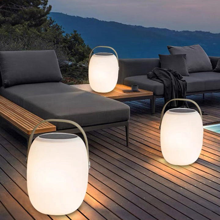 Przenośna lampa solarna LED w kształcie kosza, wodoodporna, idealna do ogrodu i na taras.