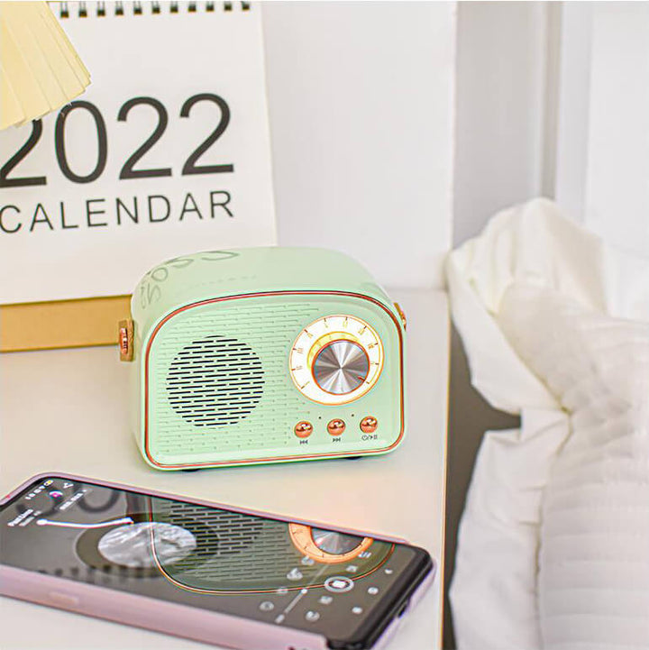 Bezprzewodowy głośnik Bluetooth retro, zapewniający stylowe audio i łatwe połączenie dla Twojej muzyki.