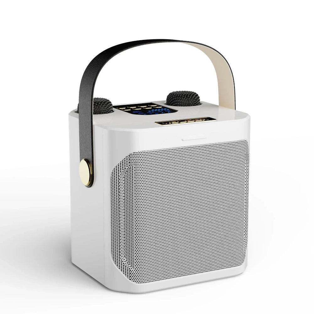 Ludzie śpiewają z przenośnym systemem karaoke 360°. Świetny głośnik karaoke Bluetooth na każdą imprezę.