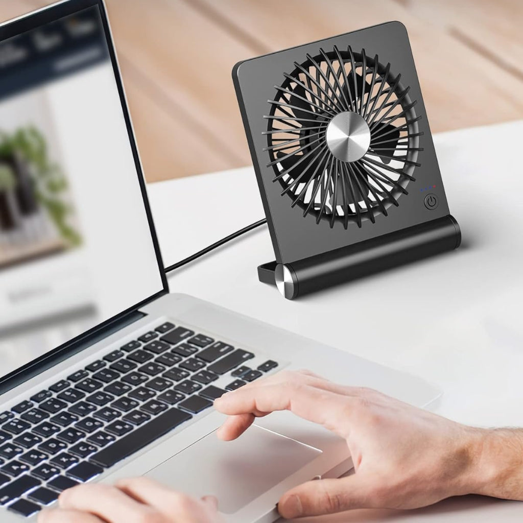 Przenośny wentylator biurkowy USB z klipsem, idealny do osobistego chłodzenia latem. Składany design.