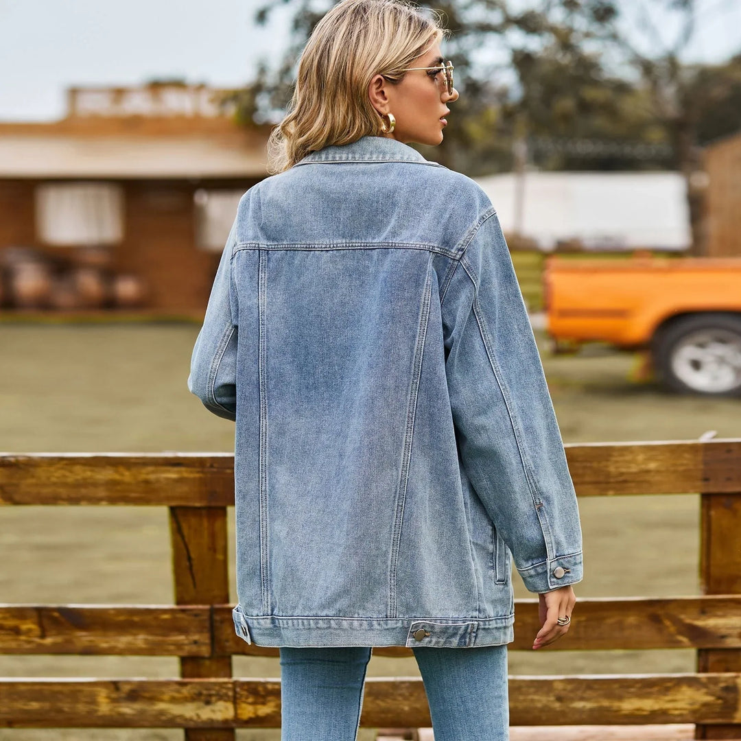 Damska kurtka jeansowa oversize w stylu streetwear na wiosnę