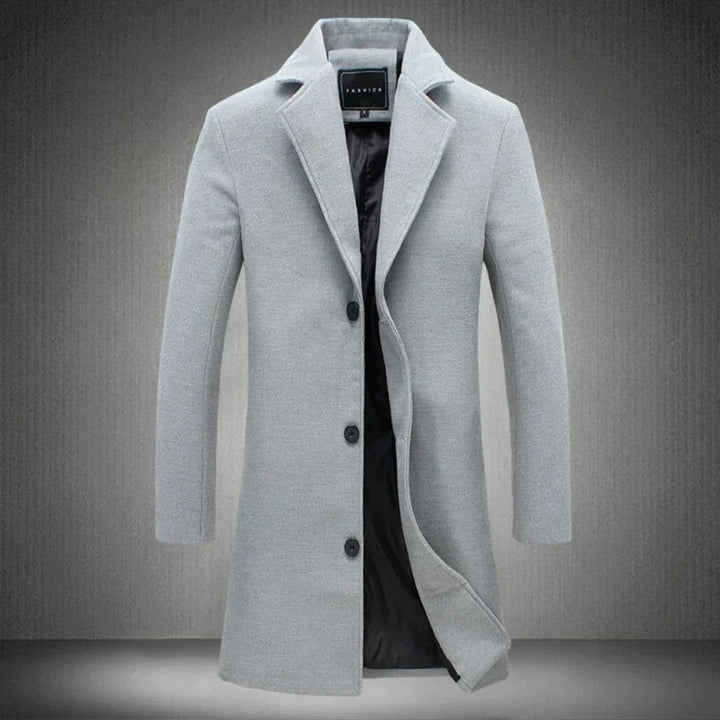 Stylowy płaszcz męski zimowy z klapami, elegancka odzież męska na zimę