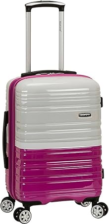 Podwójne kółka obrotowe 360° lekkiej walizki kabinowej "Cotton Candy", zapewniające płynne prowadzenie bagażu.
