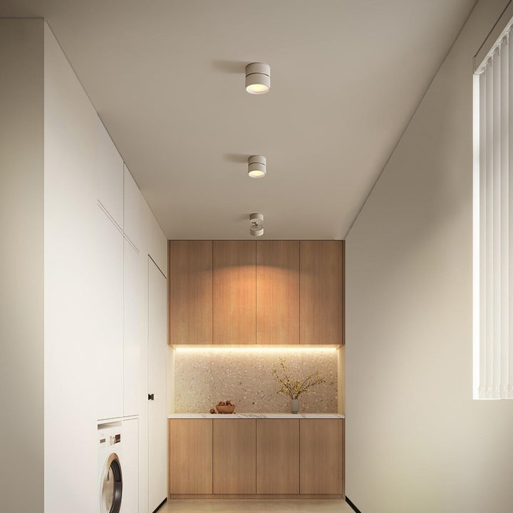 Nowoczesna, regulowana lampa sufitowa LED z aluminium, minimalistyczny design, do każdego wnętrza.